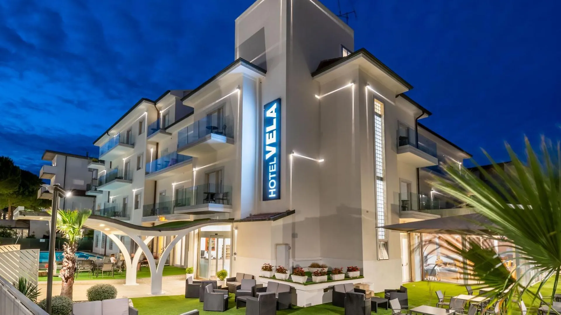 Hotel Vela Milano Marittima 3*,  Italy