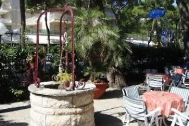 Hotel Vela Milano Marittima Italy