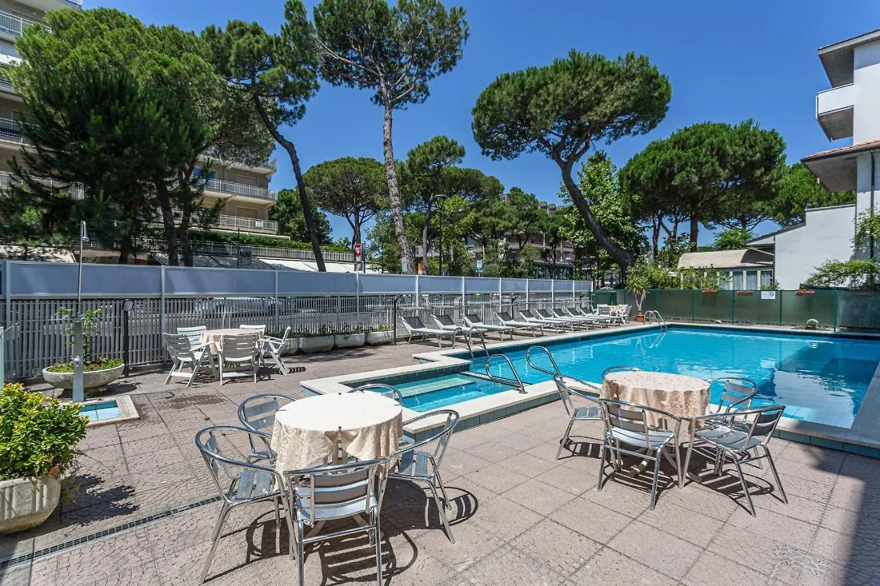 Hotel Vela Milano Marittima Italy